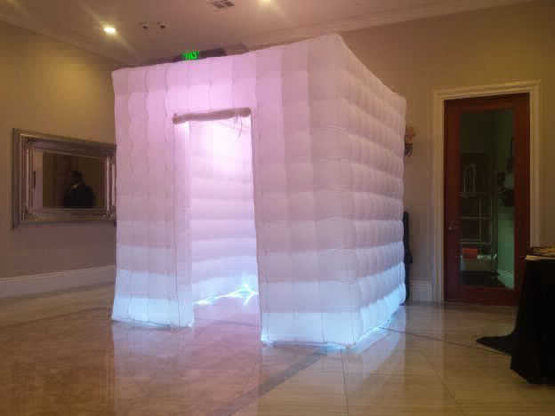 Green Screen Studio 14 LED Glow Photo Booth